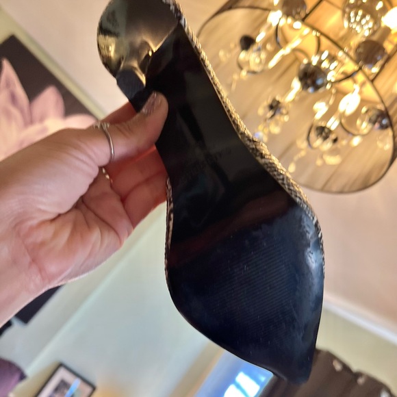 Snake skin pointy stilettos! - Picture 5 of 9